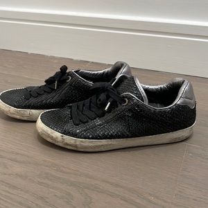 Stylish Black Textured Women's Sneakers